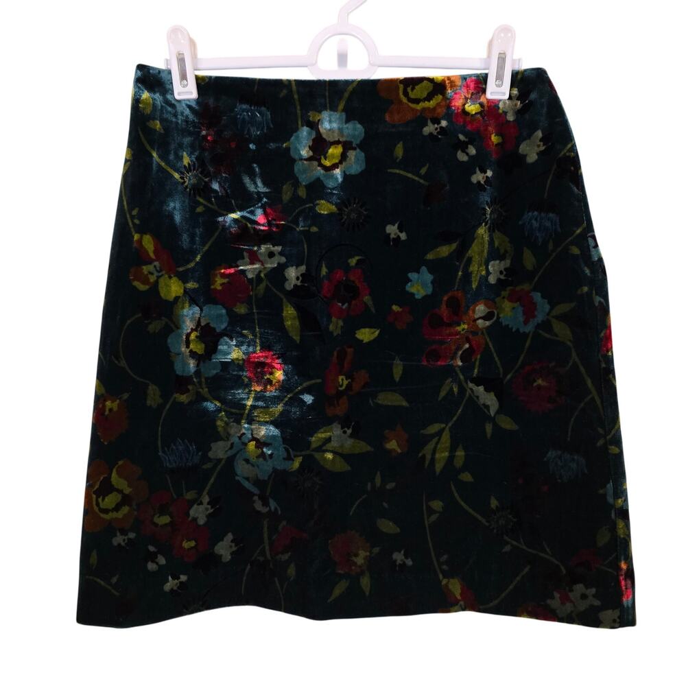 LOFT Dark Green Floral Velvet Mini Skirt with Multicolor Blooms - Picture 2 of 10